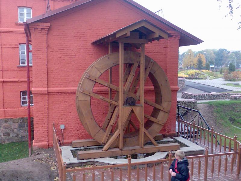 ����� ����